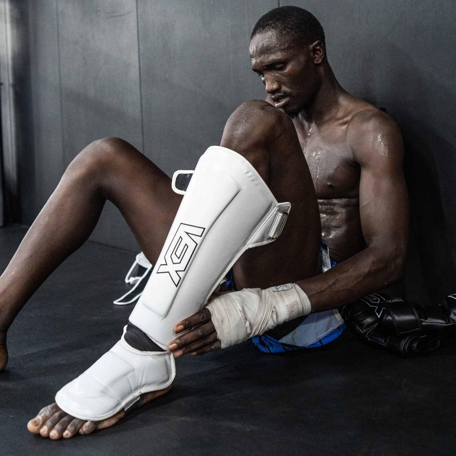 VEX Original Series Shin Guards (WHITE)